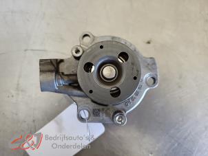 Gebruikte Waterpomp Volkswagen Crafter (SY) 2.0 TDI FWD Prijs € 52,50 Margeregeling aangeboden door C&J Bedrijfsauto's & Onderdelen