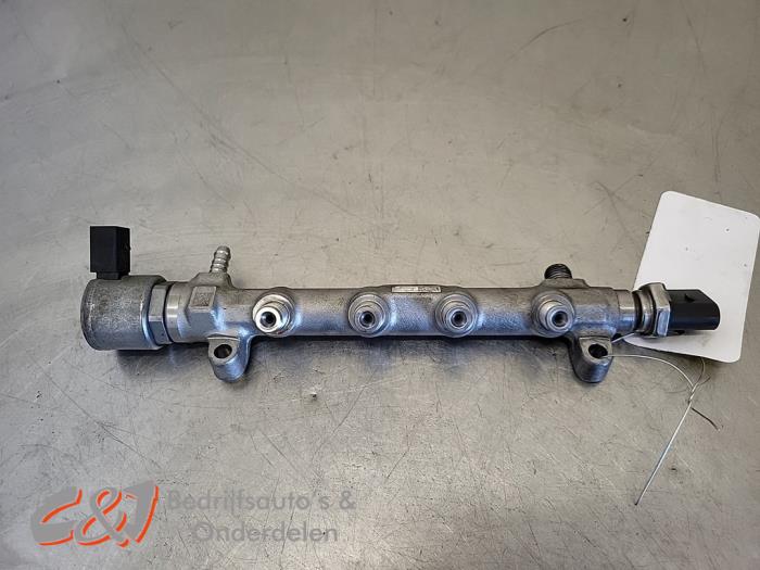 Gebruikte Injector brug Volkswagen Crafter (SY) 2.0 TDI FWD Prijs € 131,25 Margeregeling aangeboden door C&J Bedrijfsauto's & Onderdelen