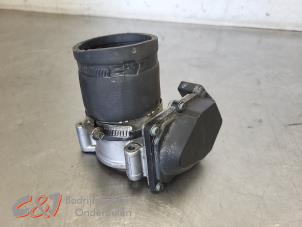 Gebruikte Gasklephuis Volkswagen Crafter 2.0 TDI 16V Prijs € 15,75 Margeregeling aangeboden door C&J Bedrijfsauto's & Onderdelen