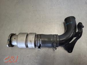 Gebruikte Intercooler Buis Ford Transit Connect (PJ2) 1.6 TDCi 16V 115 Prijs € 21,00 Margeregeling aangeboden door C&J Bedrijfsauto's & Onderdelen