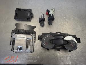 Gebruikte Kontaktslot + computer Opel Vivaro Combi 1.6 CDTI Biturbo 125 Prijs € 682,50 Margeregeling aangeboden door C&J Bedrijfsauto's & Onderdelen