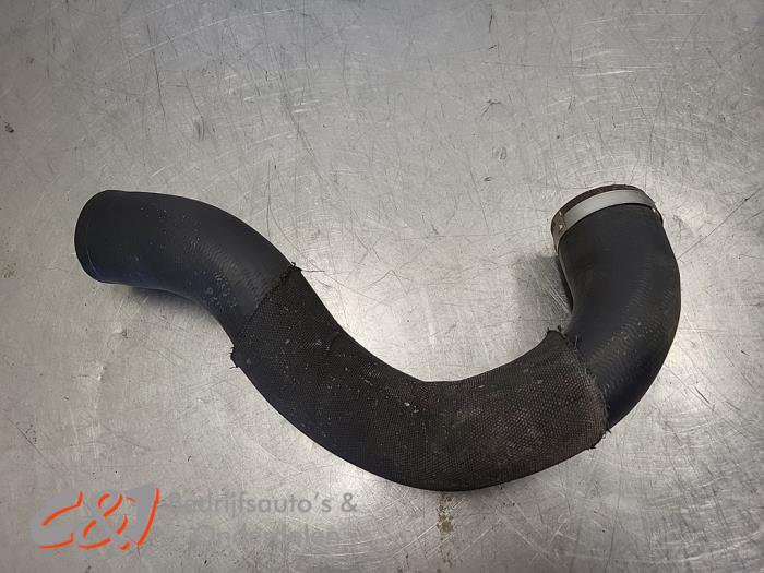 Gebruikte Intercooler Slang Ford Transit Custom 2.0 TDCi 16V Eco Blue 130 Prijs € 31,50 Margeregeling aangeboden door C&J Bedrijfsauto's & Onderdelen