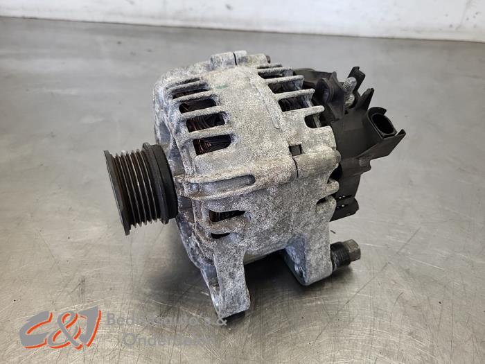 Gebruikte Dynamo Ford Transit Courier 1.5 TDCi 75 Prijs € 31,50 Margeregeling aangeboden door C&J Bedrijfsauto's & Onderdelen