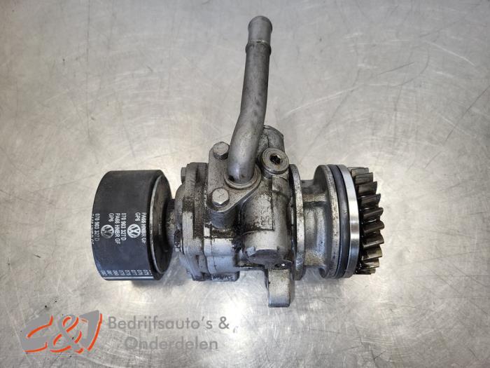 Gebruikte Servopomp Volkswagen Transporter T5 2.5 TDi PF Prijs € 105,00 Margeregeling aangeboden door C&J Bedrijfsauto's & Onderdelen