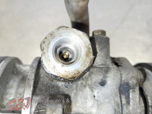 Pomp Servo van een Volkswagen Transporter T5 2.5 TDi PF 2009