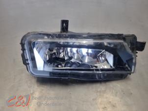 Gebruikte Mistlamp links-voor Volkswagen Transporter T6 2.0 TDI 150 Prijs € 21,00 Margeregeling aangeboden door C&J Bedrijfsauto's & Onderdelen
