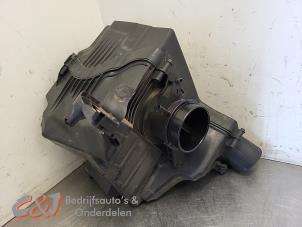 Gebruikte Luchtfilterhuis Ford Transit Connect (PJ2) 1.6 TDCi 16V 115 Prijs € 26,25 Margeregeling aangeboden door C&J Bedrijfsauto's & Onderdelen