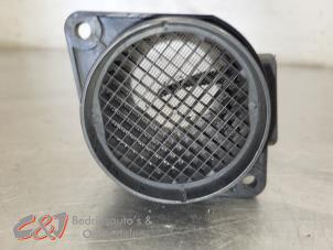 Luchtmassameter van een Opel Vivaro 1.9 DI 2004