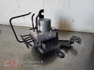 Gebruikte ABS Pomp Citroen Jumpy 1.5 Blue HDi 100 Prijs € 157,50 Margeregeling aangeboden door C&J Bedrijfsauto's & Onderdelen