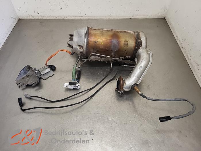 Gebruikte Roetfilter Mercedes Citan (415.7) 1.5 109 CDI Crewbus Prijs € 472,50 Margeregeling aangeboden door C&J Bedrijfsauto's & Onderdelen