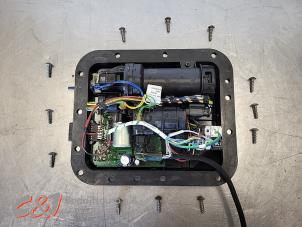 Gebruikte Adblue pomp Peugeot Partner (EA//EF/EN/EU) 1.5 BlueHDi 130 Prijs € 105,00 Margeregeling aangeboden door C&J Bedrijfsauto's & Onderdelen