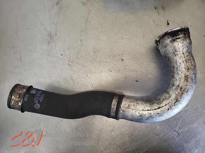 Gebruikte Intercooler Buis Volkswagen Transporter T5 2.5 TDi PF Prijs € 15,75 Margeregeling aangeboden door C&J Bedrijfsauto's & Onderdelen