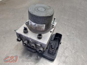 Gebruikte ABS Pomp Opel Combo Cargo 1.6 CDTI 75 Prijs € 78,75 Margeregeling aangeboden door C&J Bedrijfsauto's & Onderdelen