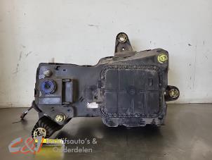 Gebruikte Adblue tank Opel Combo Cargo 1.6 CDTI 75 Prijs € 315,00 Margeregeling aangeboden door C&J Bedrijfsauto's & Onderdelen