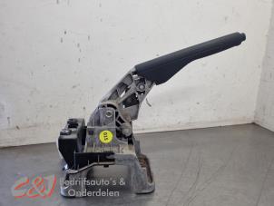 Gebruikte Handrem Mechaniek Volkswagen Caddy IV 2.0 TDI 16V DPF Prijs € 26,25 Margeregeling aangeboden door C&J Bedrijfsauto's & Onderdelen