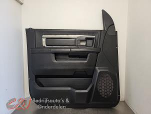 Gebruikte Portierbekleding 4Deurs links-voor Dodge 1500 Standard Cab (DS) 5.7 Hemi V8 4x4 Prijs € 105,00 Margeregeling aangeboden door C&J Bedrijfsauto's & Onderdelen