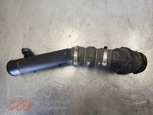 Gebruikte Intercooler Buis Mercedes Citan (415.7) 1.5 109 CDI Crewbus Prijs € 31,50 Margeregeling aangeboden door C&J Bedrijfsauto's & Onderdelen