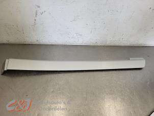 Gebruikte Sierstrip Mercedes Vito (639.6) 3.0 120 CDI V6 24V Prijs € 26,25 Margeregeling aangeboden door C&J Bedrijfsauto's & Onderdelen