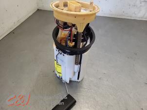 Gebruikte Tank element Pomp Volkswagen Crafter (SY) 2.0 TDI Prijs € 131,25 Margeregeling aangeboden door C&J Bedrijfsauto's & Onderdelen