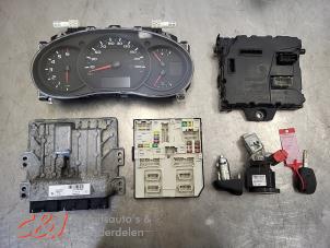 Gebruikte Kontaktslot + computer Nissan NV 400 2.3 dCi 170 16V Prijs € 472,50 Margeregeling aangeboden door C&J Bedrijfsauto's & Onderdelen