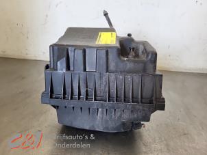 Gebruikte Luchtfilterhuis Nissan NV 400 2.3 dCi 170 16V Prijs € 31,50 Margeregeling aangeboden door C&J Bedrijfsauto's & Onderdelen