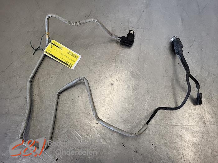 Gebruikte Sensor Adblue Nissan NV 400 2.3 dCi 170 16V Prijs € 31,50 Margeregeling aangeboden door C&J Bedrijfsauto's & Onderdelen