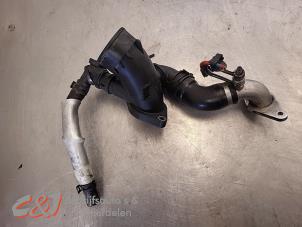 Gebruikte Buis (diversen) Opel Vivaro Combi 1.6 CDTI Biturbo 140 Prijs € 26,25 Margeregeling aangeboden door C&J Bedrijfsauto's & Onderdelen