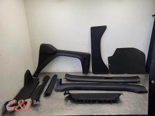 Gebruikte Laadbak bekleding Mercedes Citan (420.6) 1.5 110 CDI Prijs € 262,50 Margeregeling aangeboden door C&J Bedrijfsauto's & Onderdelen