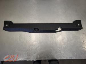 Gebruikte Bekleding achterinstap Mercedes Citan (420.6) 1.5 110 CDI Prijs € 52,50 Margeregeling aangeboden door C&J Bedrijfsauto's & Onderdelen