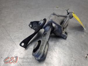 Gebruikte Motorrubber Mercedes Citan (420.6) 1.5 110 CDI Prijs € 42,00 Margeregeling aangeboden door C&J Bedrijfsauto's & Onderdelen