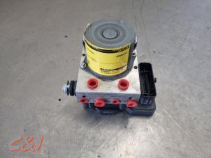 Gebruikte ABS Pomp Mercedes Citan (420.6) 1.5 110 CDI Prijs € 105,00 Margeregeling aangeboden door C&J Bedrijfsauto's & Onderdelen