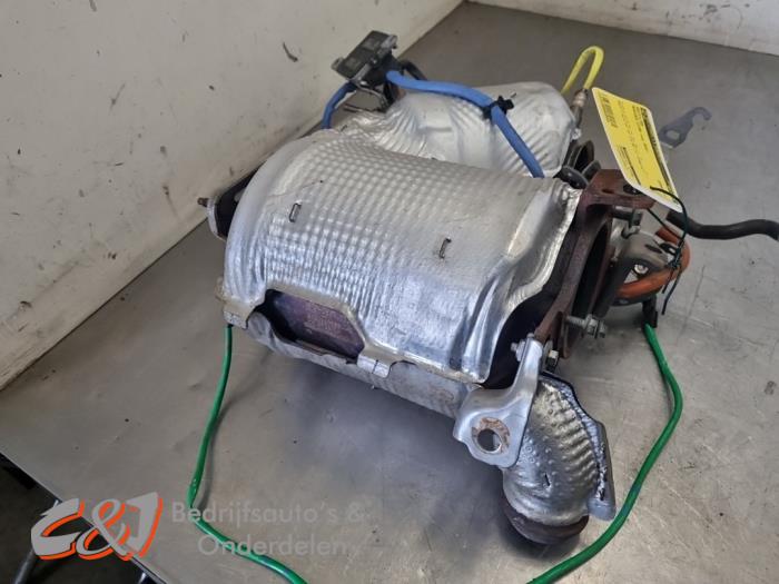 Gebruikte Roetfilter Mercedes Citan (420.6) 1.5 110 CDI Prijs € 682,50 Margeregeling aangeboden door C&J Bedrijfsauto's & Onderdelen