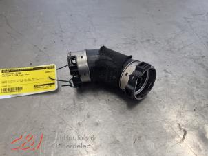 Gebruikte Intercooler Slang Mercedes Citan (420.6) 1.5 110 CDI Prijs € 31,50 Margeregeling aangeboden door C&J Bedrijfsauto's & Onderdelen