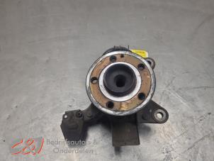 Gebruikte Asschenkel links-voor Mercedes Vito (447.6) 2.2 116 CDI 16V Prijs € 105,00 Margeregeling aangeboden door C&J Bedrijfsauto's & Onderdelen