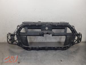 Gebruikte Frontpaneel Ford Transit 2.0 TDCi 16V Eco Blue 130 Prijs € 36,75 Margeregeling aangeboden door C&J Bedrijfsauto's & Onderdelen