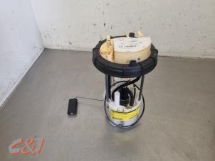 Gebruikte Tank element Pomp Peugeot Partner (EA//EF/EN/EU) 1.6 BlueHDi 100 Prijs € 47,25 Margeregeling aangeboden door C&J Bedrijfsauto's & Onderdelen
