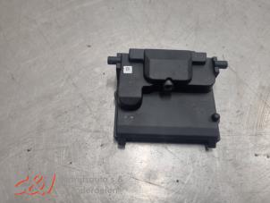 Gebruikte Camera voorzijde Ford Transit 2.0 TDCi 16V Eco Blue 130 Prijs € 105,00 Margeregeling aangeboden door C&J Bedrijfsauto's & Onderdelen