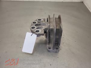 Gebruikte Motorsteun Ford Transit Custom 2.0 TDCi 16V Eco Blue 130 Prijs € 26,25 Margeregeling aangeboden door C&J Bedrijfsauto's & Onderdelen