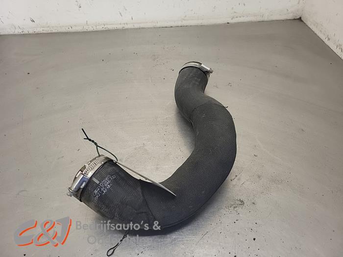 Gebruikte Intercooler Slang Ford Transit Custom 2.0 TDCi 16V Eco Blue 130 Prijs € 15,75 Margeregeling aangeboden door C&J Bedrijfsauto's & Onderdelen