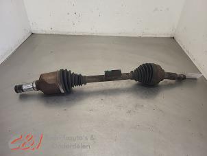 Gebruikte Aandrijfas links-voor Ford Transit Custom 2.0 TDCi 16V Eco Blue 130 Prijs € 105,00 Margeregeling aangeboden door C&J Bedrijfsauto's & Onderdelen