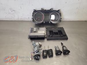 Gebruikte Kontaktslot + computer Volkswagen Crafter (SY) 2.0 TDI RWD Prijs € 787,50 Margeregeling aangeboden door C&J Bedrijfsauto's & Onderdelen