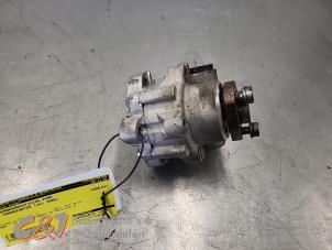 Gebruikte Servopomp Volkswagen Transporter/Caravelle T5 1.9 TDi Prijs € 52,50 Margeregeling aangeboden door C&J Bedrijfsauto's & Onderdelen