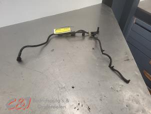 Gebruikte Brandstofleiding Mercedes Vito (447.6) 1.6 111 CDI 16V Prijs € 21,00 Margeregeling aangeboden door C&J Bedrijfsauto's & Onderdelen