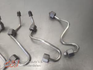 Gebruikte Brandstofleiding Mercedes Vito (447.6) 1.6 111 CDI 16V Prijs € 47,25 Margeregeling aangeboden door C&J Bedrijfsauto's & Onderdelen