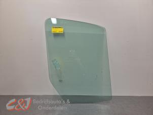 Gebruikte Portierruit 2Deurs rechts Mercedes Sprinter 3t (906.61) 213 CDI 16V Prijs € 47,25 Margeregeling aangeboden door C&J Bedrijfsauto's & Onderdelen