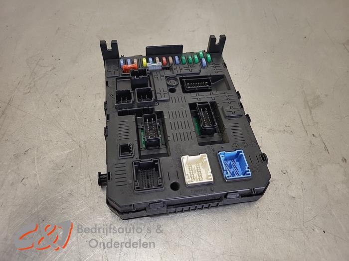 Computer Body Control van een Peugeot Expert (G9) 2.0 HDiF 16V 130 2012