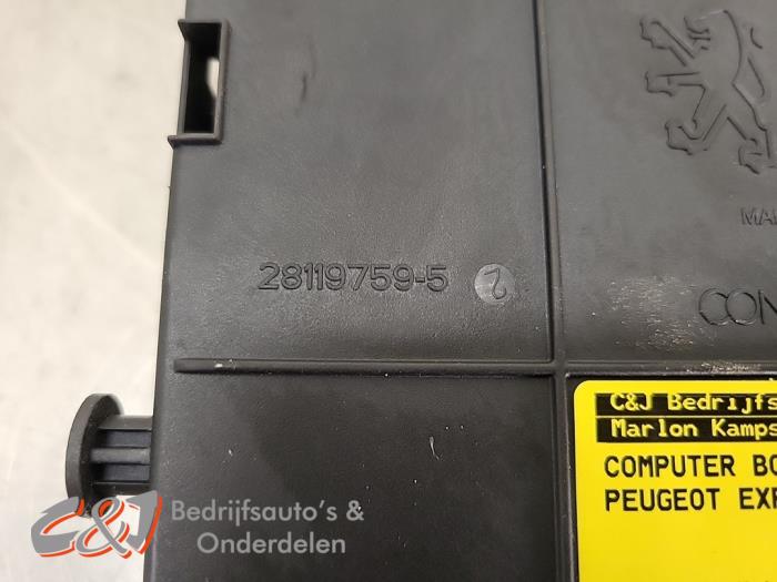 Computer Body Control van een Peugeot Expert (G9) 2.0 HDiF 16V 130 2012