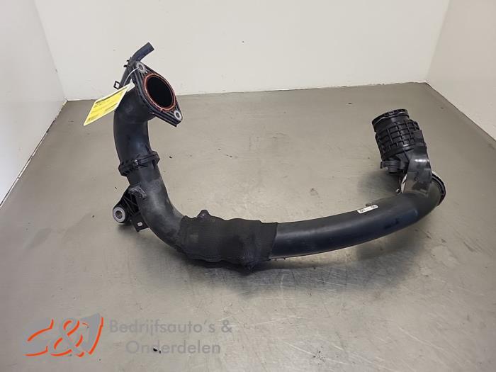 Gebruikte Intercooler Buis Renault Trafic (1FL/2FL/3FL/4FL) 2.0 dCi 16V 150 Prijs € 52,50 Margeregeling aangeboden door C&J Bedrijfsauto's & Onderdelen