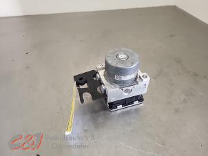 Gebruikte ABS Pomp Renault Trafic (1FL/2FL/3FL/4FL) 2.0 dCi 16V 150 Prijs € 157,50 Margeregeling aangeboden door C&J Bedrijfsauto's & Onderdelen