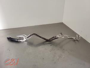 Gebruikte Koelwaterslang Renault Trafic (1FL/2FL/3FL/4FL) 2.0 dCi 16V 150 Prijs € 15,75 Margeregeling aangeboden door C&J Bedrijfsauto's & Onderdelen